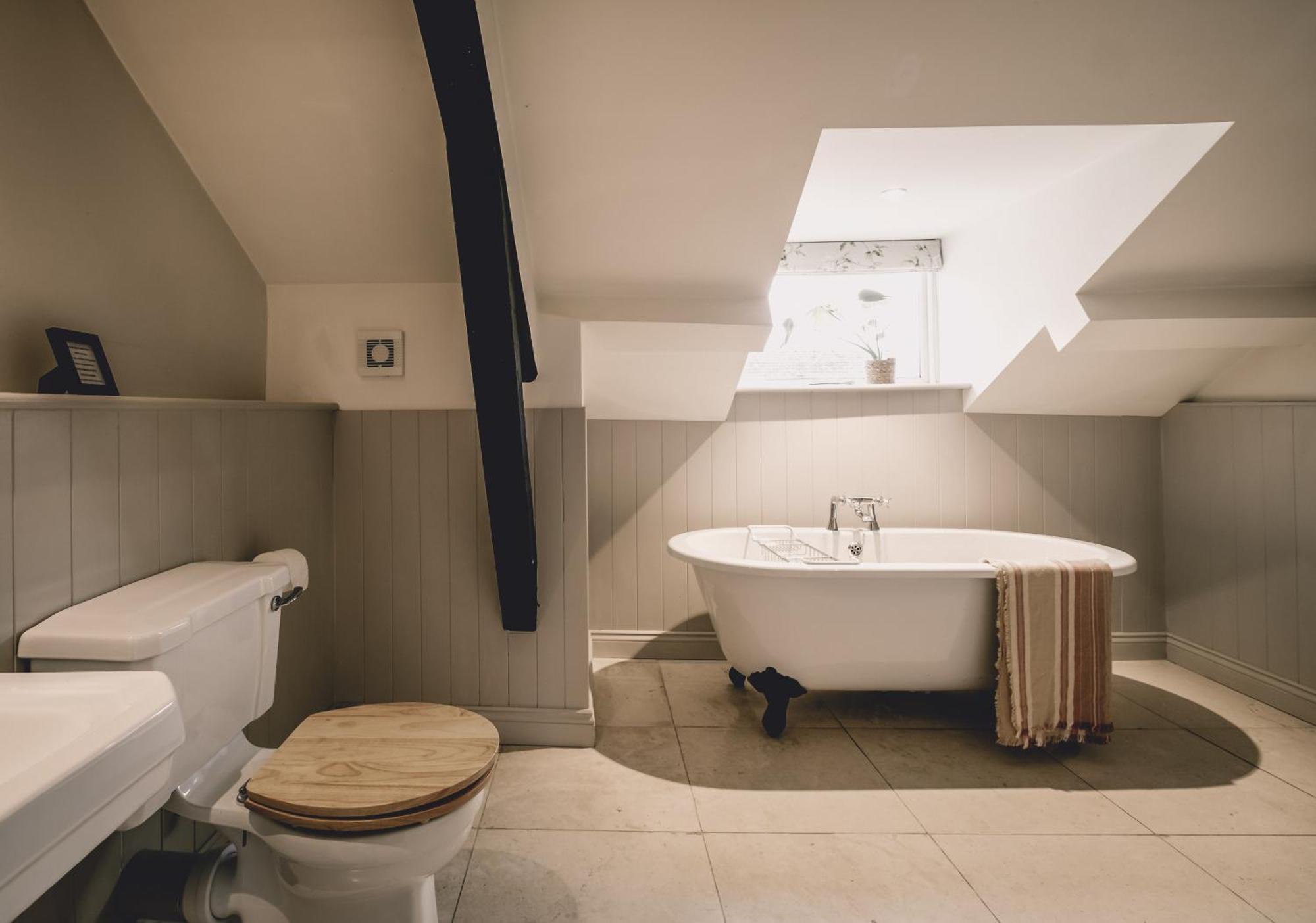 The Hare & Hounds Inn Bowland Bridge Eksteriør billede